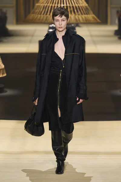 Look 46